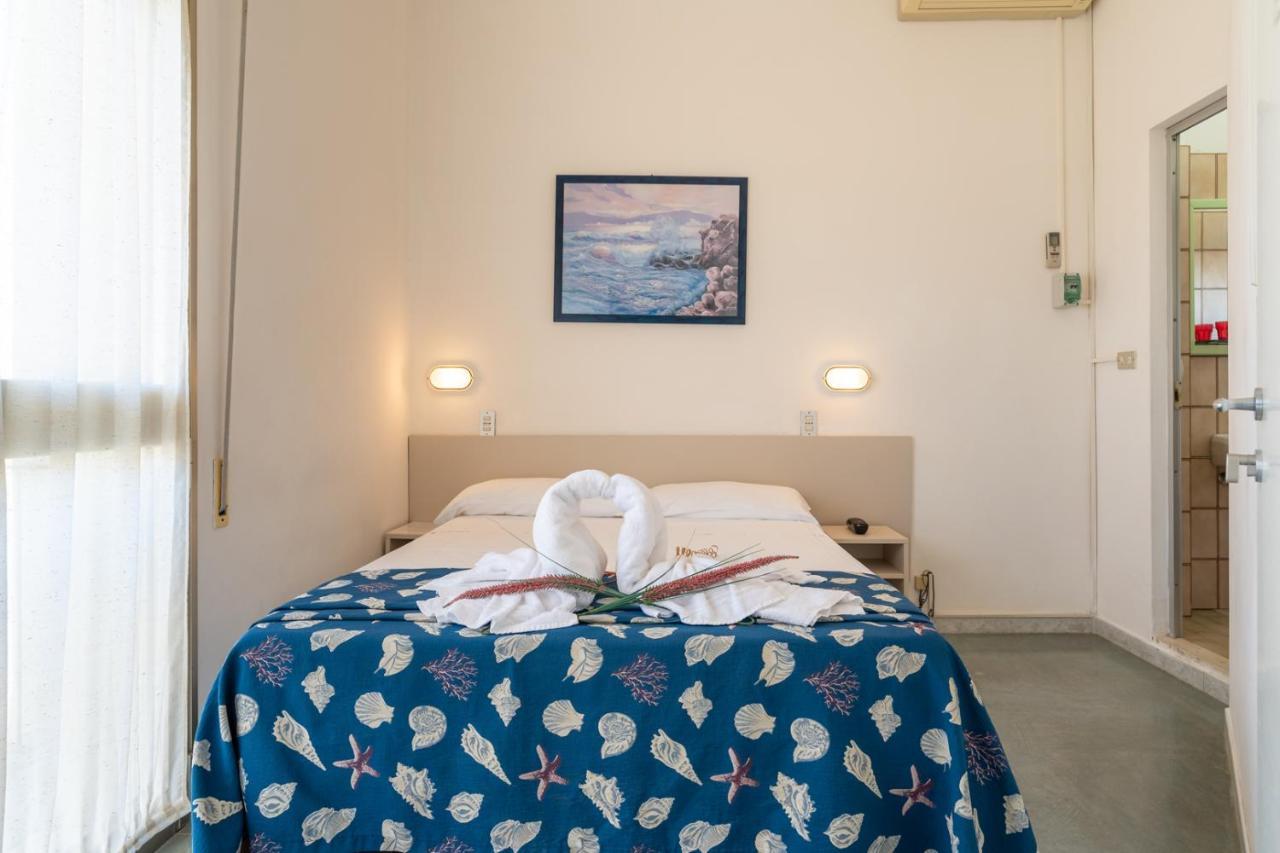 Montmartre Hotel