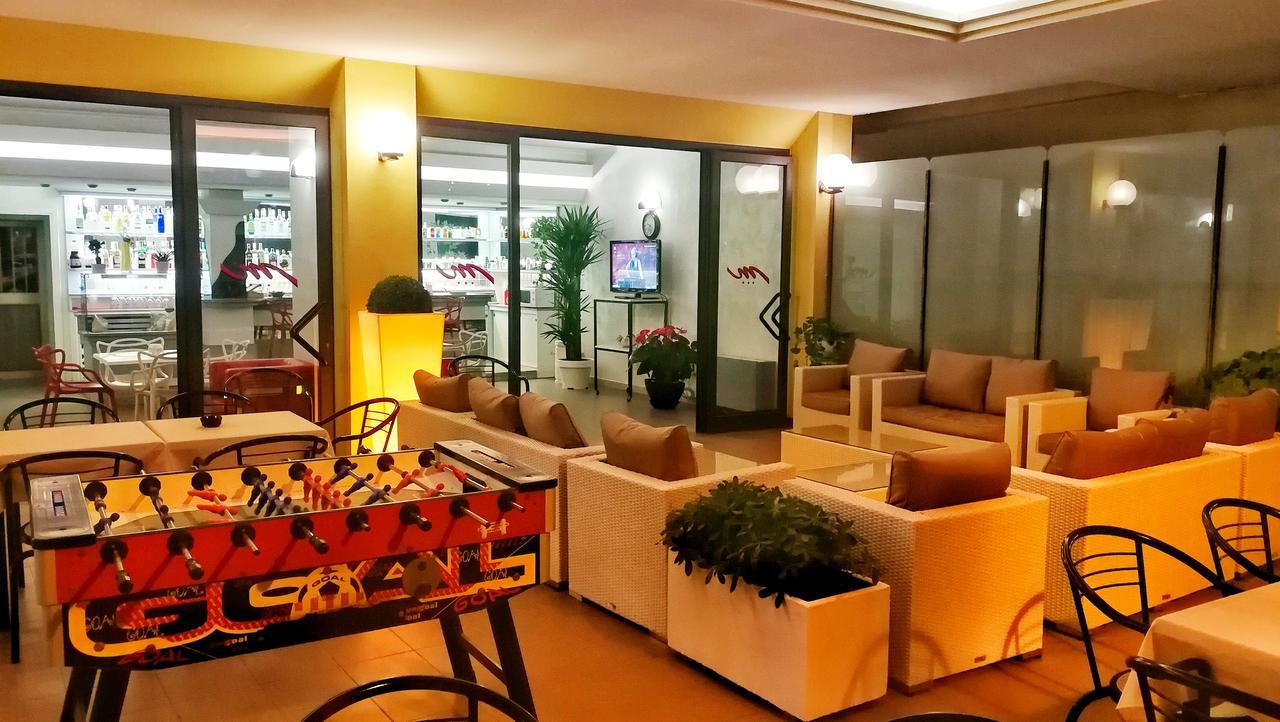 Hotel Montmartre Rimini